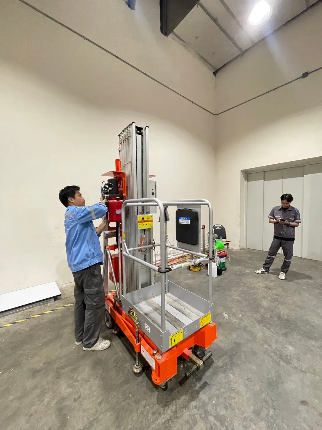 รถกระเช้าส่วนบุคคล ห้าง