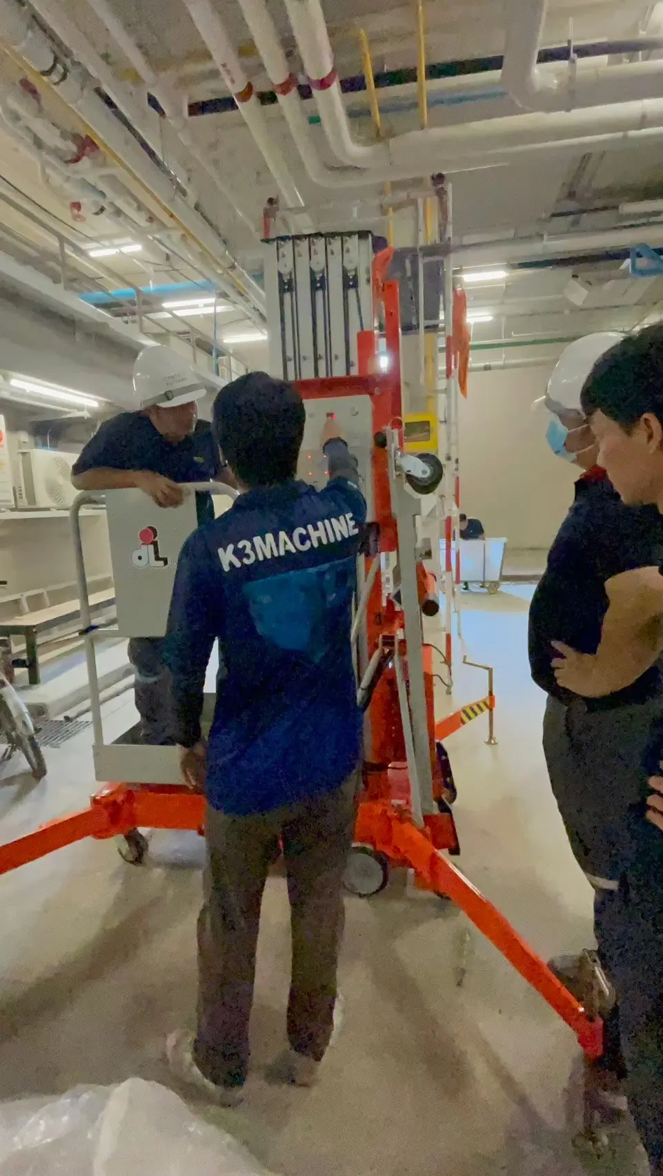 รถกระเช้าส่วนบุคคล ห้าง