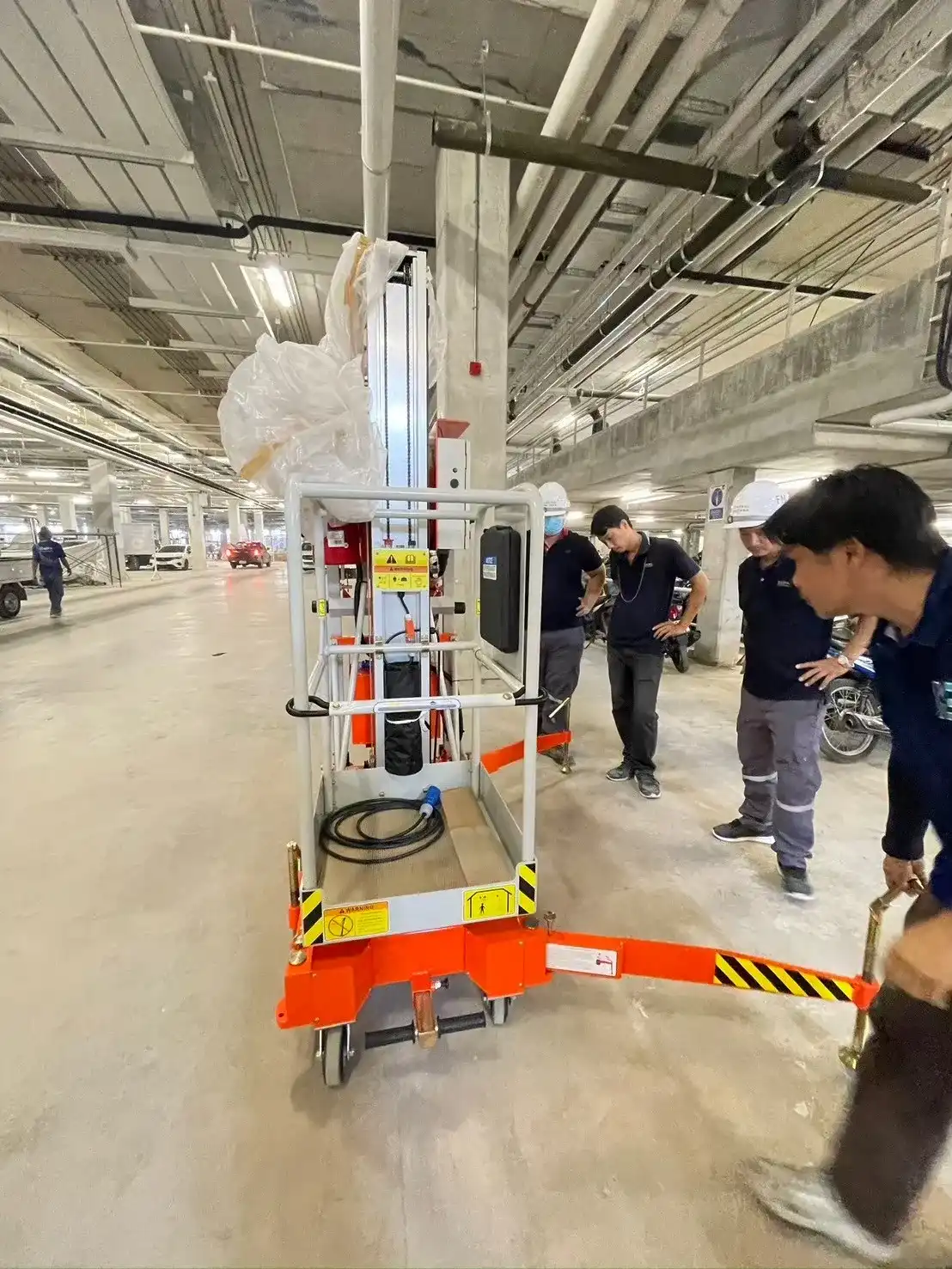 รถกระเช้าส่วนบุคคล ห้าง