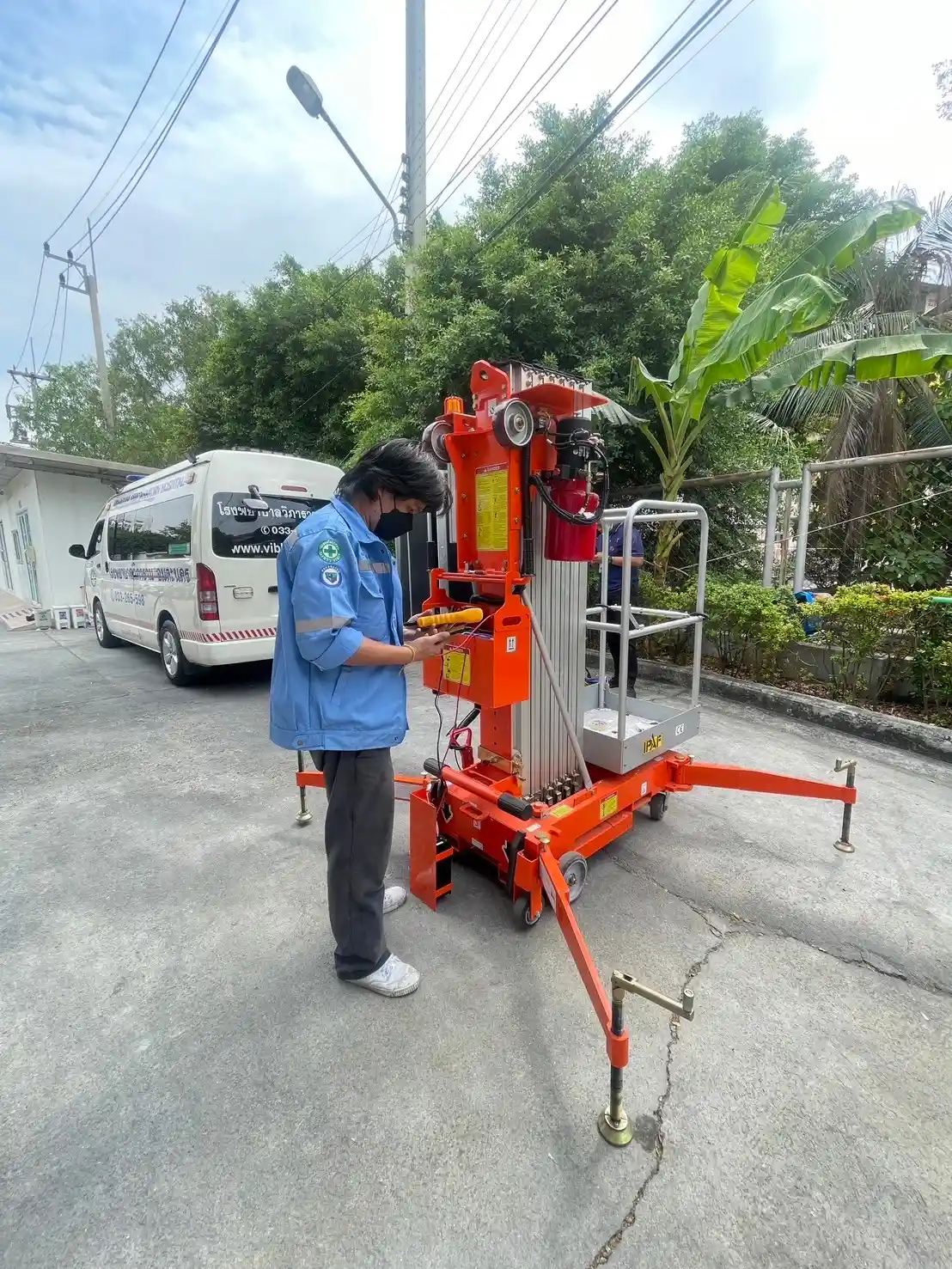 รถกระเช้าส่วนบุคคล โรงพยาบาล